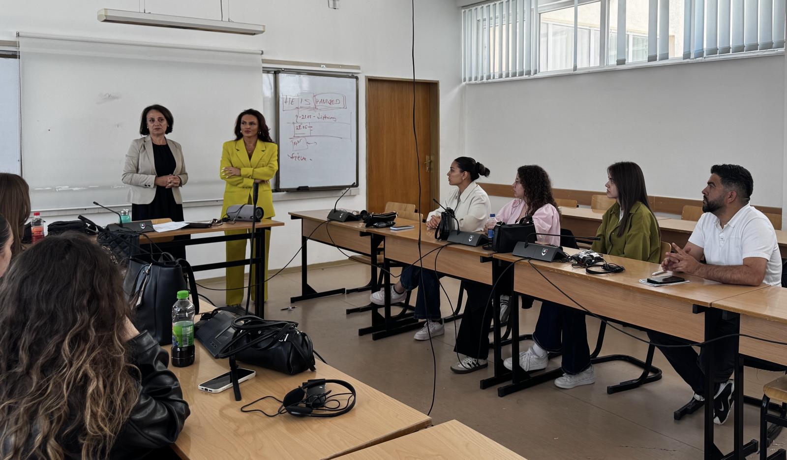 Diskutim me Studentët për Rishikimin e Planprogramit të Vitit të Dytë në Programin Gjuhë Angleze – Përkthim dhe Interpretim